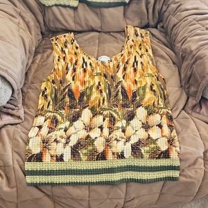 Beautiful 2 piece tank and blouse